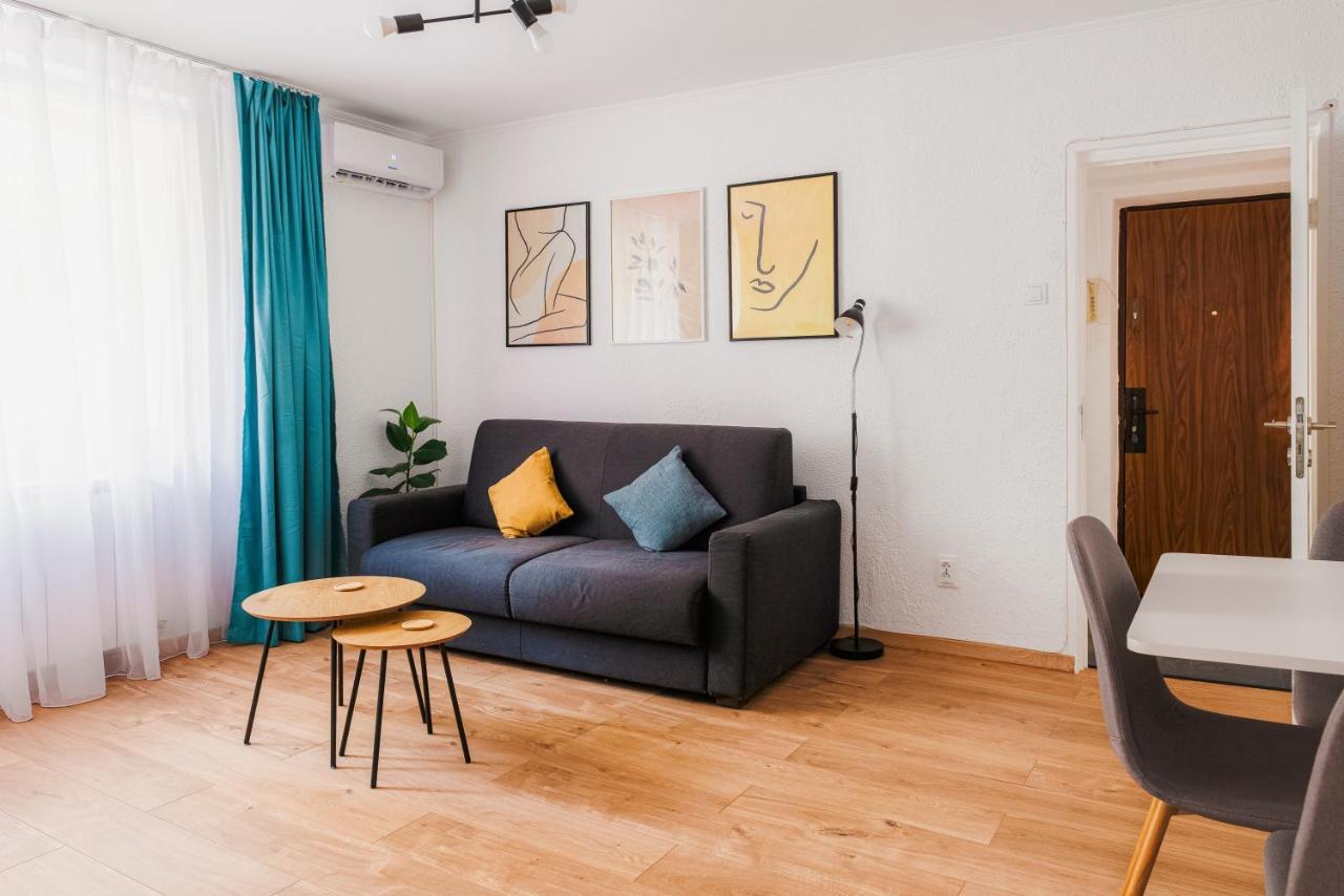Cozy Apartment Ultracentral Universitate Square Bukarest Kültér fotó