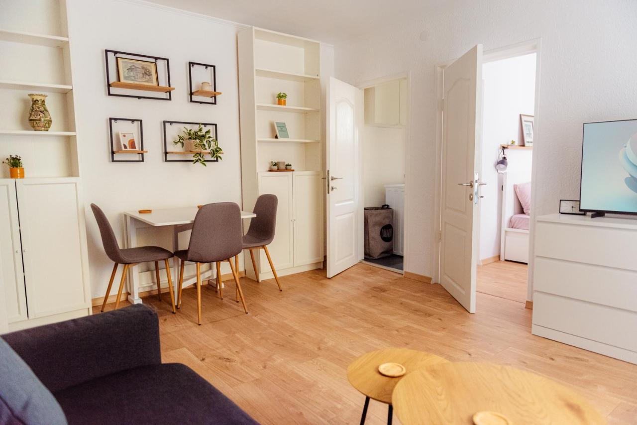 Cozy Apartment Ultracentral Universitate Square Bukarest Kültér fotó