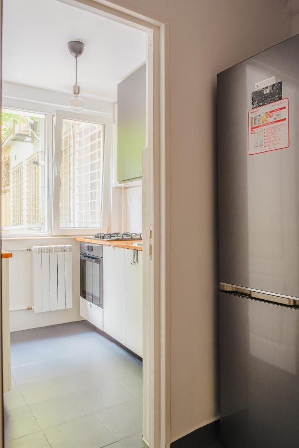 Cozy Apartment Ultracentral Universitate Square Bukarest Kültér fotó