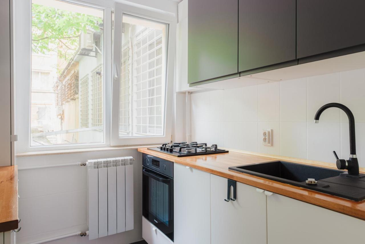 Cozy Apartment Ultracentral Universitate Square Bukarest Kültér fotó