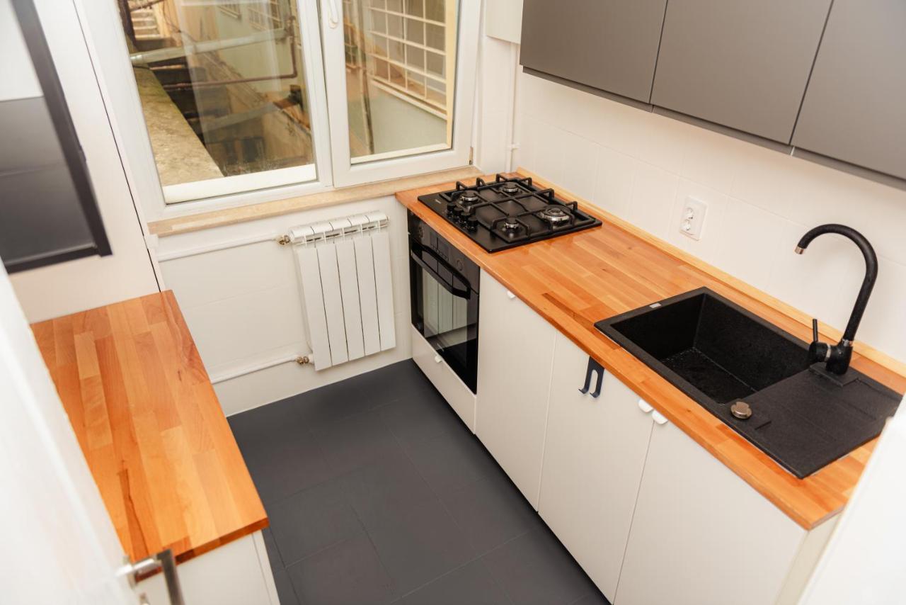 Cozy Apartment Ultracentral Universitate Square Bukarest Kültér fotó