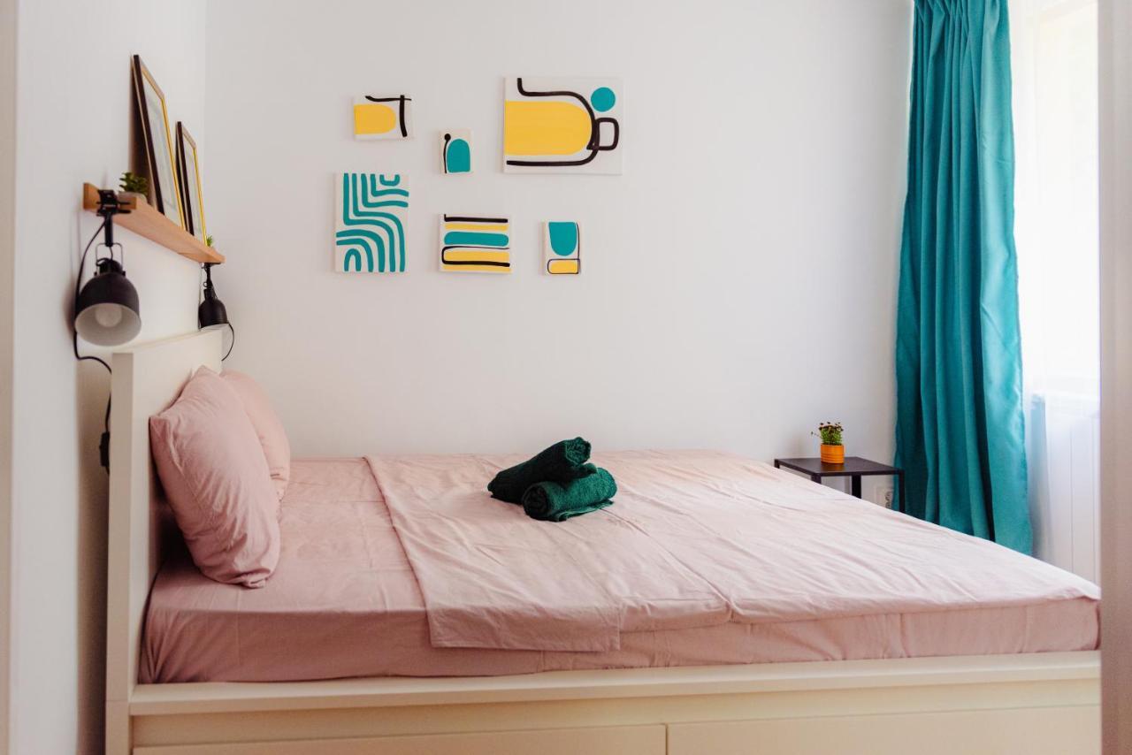 Cozy Apartment Ultracentral Universitate Square Bukarest Kültér fotó